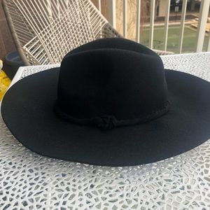 100% wool felt hat